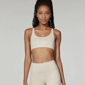 Barry's Fit Sand Glossy Sports Bra And Shorts Set XS